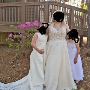 Maggie Sottero Cream Bridal Gown